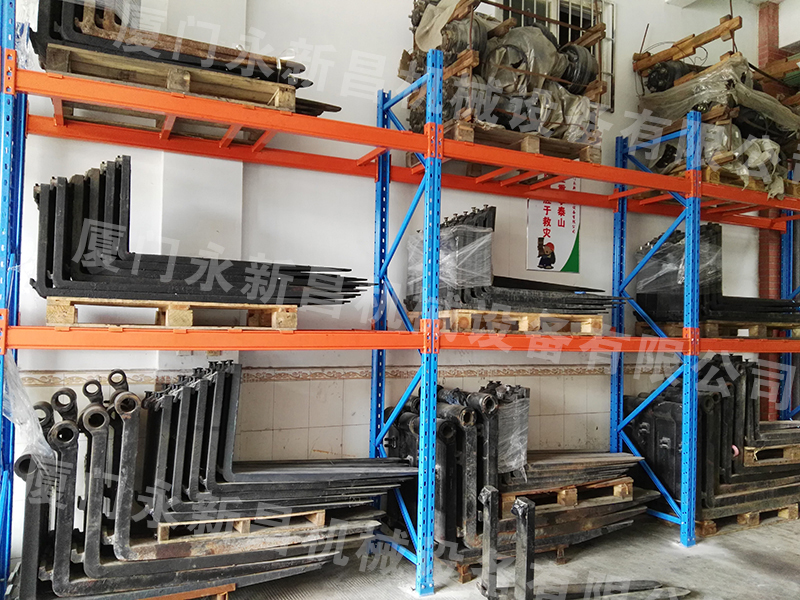 廈門(mén)叉車貨叉